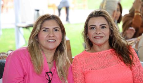  Claudia y Alma Ortega.