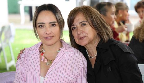  Karen Corona y Ruth Cervantes.