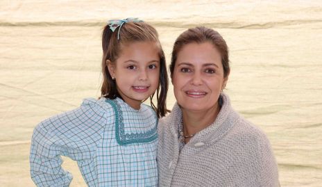  Begoña López y Begoña Sharp.