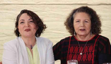  Arminda y Linda Espinoza.