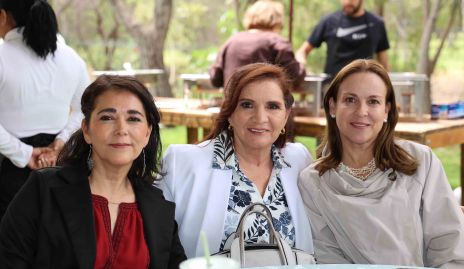  Doris, Rocío Dávila y Diana Guel.