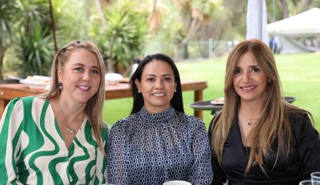  Carmen Arribas, Laura Magaña y Lula Alvarado.