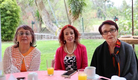  Lucía Martínez, Alicia Aguilar y Esther López Medina.
