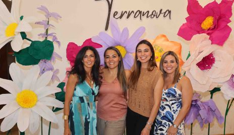 Lía, Alejandra, Tere y Alejandra .