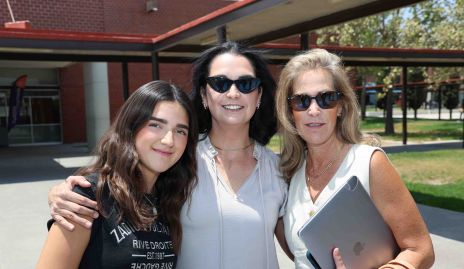  Daniela Conde, Maricel Gutiérrez y Claudia Quiroz.