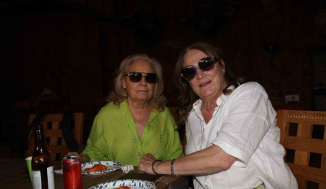 Mari Carmen Ruiz y Begoña Ruiz.