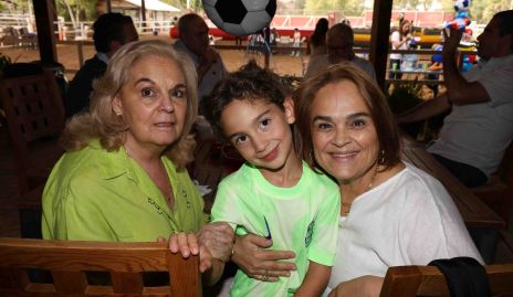 Mari Carmen Ruiz, Emilio Granados y Elisa Robles.