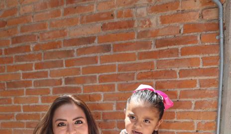  Natali e Isabella Molina.