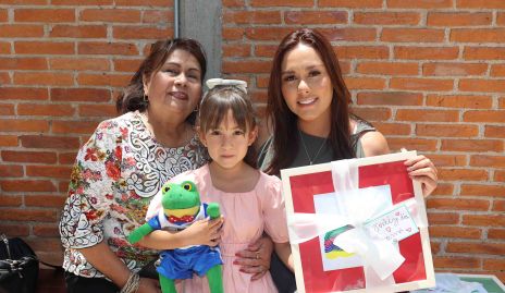  Ilean Castillo, Rosa María Osuna y Sofía Salazar.