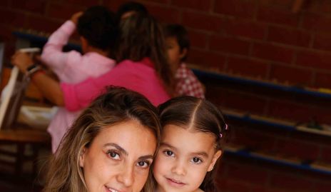  Ana Gaby Astorga y Carlota Cabral.