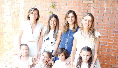  festejando día de las madres.
