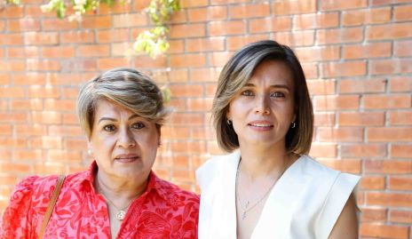  María Guadalupe Cabreara, Julieta Gonzalez y Roberta.