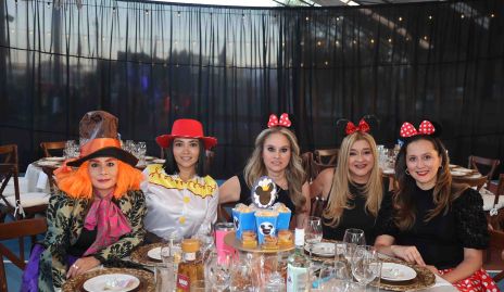  Aria, Fabi, Lorena, Paty y Mónica.