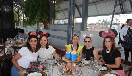  Liliana Serge, Tania Galindo, Fari Elizalde, Citlali Rivas y Nicole Barragán.