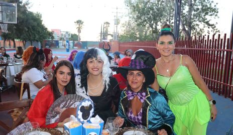  Gladis Castro, Marcela Gómez, Ale Luna y Ana Gaby López.