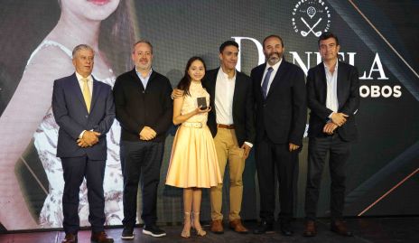  Jorge Gómez, Daniel Carreras, Daniela Estrada, Ricardo Trujillo y Oscar Silos.