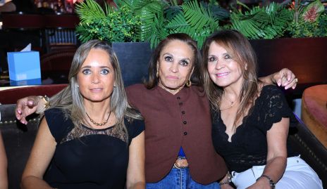  Leticia Medina, Esther Ortiz y Pamela Martínez.