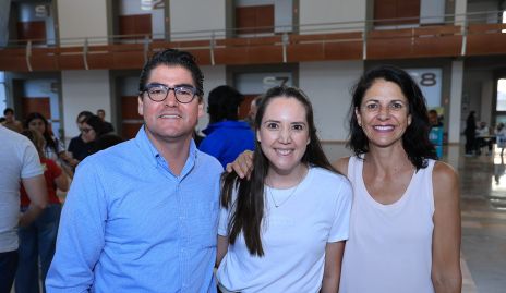  Gerardo Arista, Jesica Leiva y María Elena Güemes.