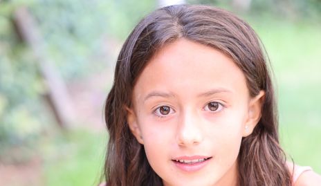  Ana Victoria.