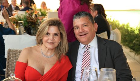  Carolina Alvear y Gilberto González.