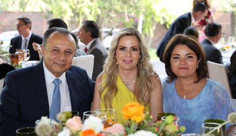  Fernando Díaz de León, Paty Annette Ruiz y Marilupe Córdova.