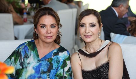  Maru Díaz Infante y Carmina Reynoso.