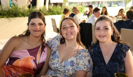  Ale Siller, Isa Noyola y Silvia Lomelí.