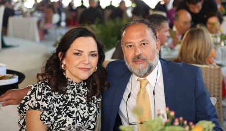  Gabriela Betancourt y Juan Carlos Isordia.