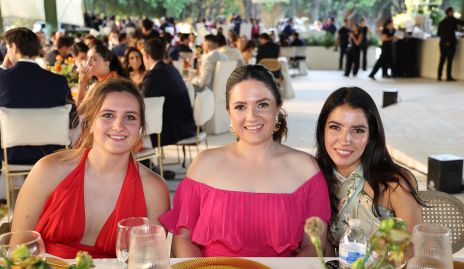  Carla Gil, Montse Gil y María Alcalde.