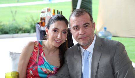  Lucía Puente y James Harris.