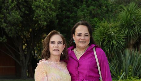  Miriam González y Coco Leos.
