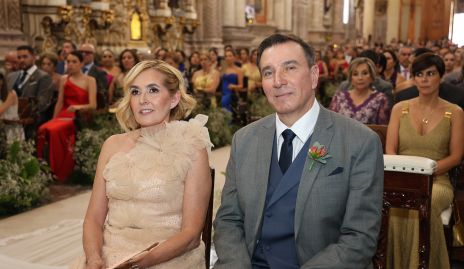  Silvia Aguilar y Federico Alcalde, papás de la novia.
