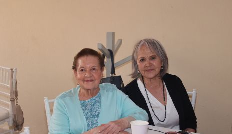  Yoya Padrón y Almita Reyna.