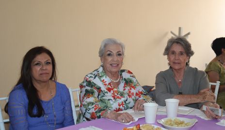  María Ruiz, Olga María de Aguirre y Montserrat Tena.