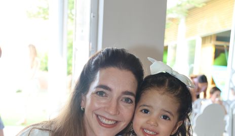  Mónica Garza y Lucila de Luna.