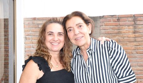  Rocío Alcalde y Marcela Nava.