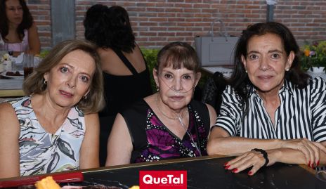  Rosana Benavente, Clara Luz Portales  y Marcela Nava.