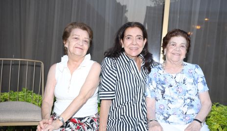  Chelo Nava, Marcela Nava y Tití Nava.