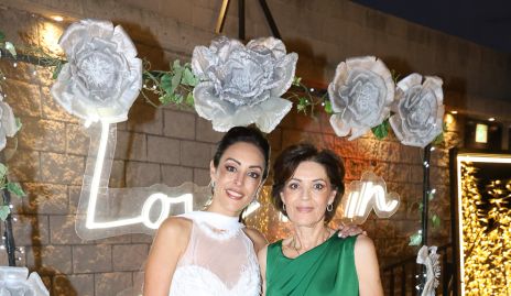  Ruth Morales y Alicia Reynoso.