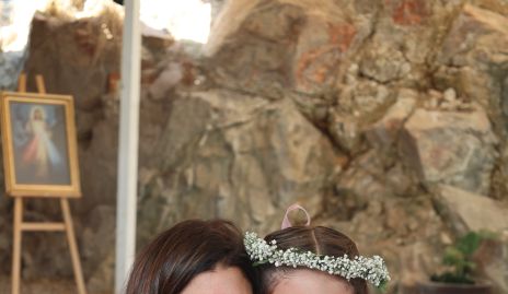  Fer Gómez con su ahijada Carola Hernández.