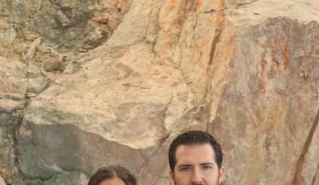  Mariana Vivanco y Jaime Hernández con sus hijas Carola y Josefa.