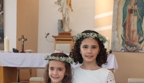  Carola y Josefa Hernández Vivanco.