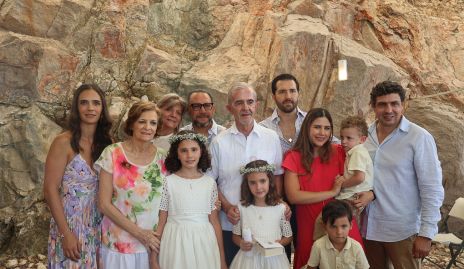  Familia Vivanco.