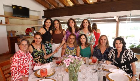  Lolita Álvarez, Martha Diez Gutiérrez, Maribel Lozano, Lorena Herrera, Elia de Padilla, Mimí Hinojosa, Elsa Tamez, Gaby Payán, Bety Lavín y Lula López.