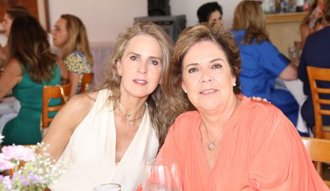  Verónica Berrón y Vicky Granados.