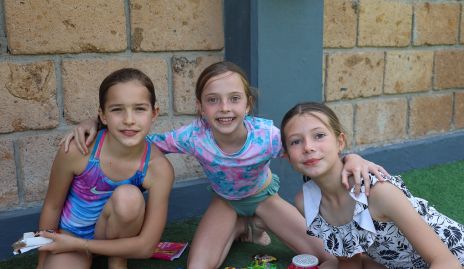  Lucía Martínez, Carlota Trampe y Sofía.