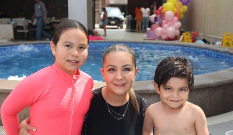  Marijo Ávila, Marco Ávila y Yabem Montejano.