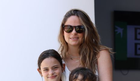  Marianne Velasco con sus hijos Marina y Eduardo Zermeño.