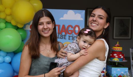  Alexia Galán, Bárbara Kasis y Daniela Galán.