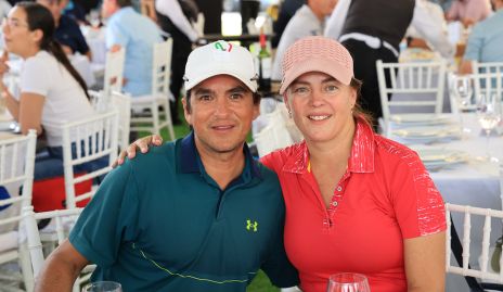  Oscar Olivares y Silvia Garza.